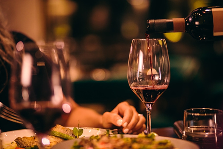 Alkol Aldıktan Sonra Antidepresan Içilir Mi?