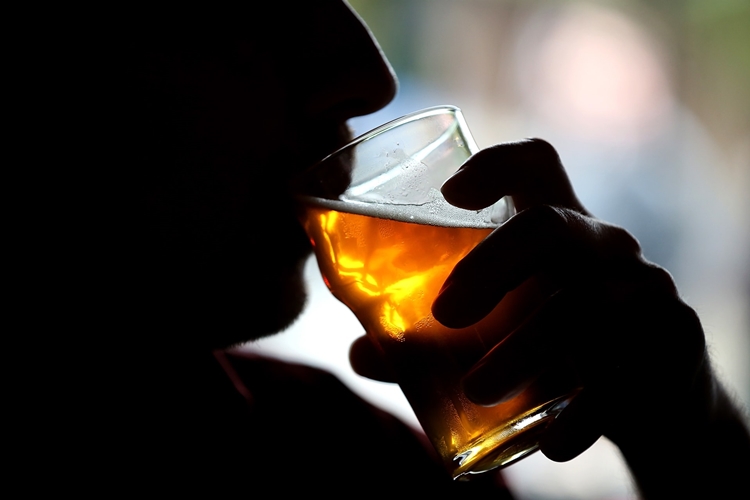 Alkol Aldıktan Sonra Ne Zaman Araba Kullanılır?