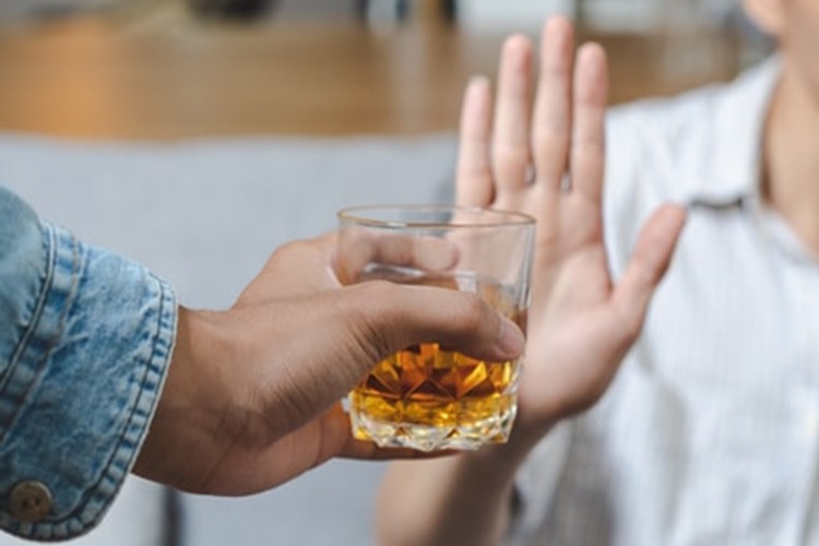 Alkol Basura İyi Gelir Mi?