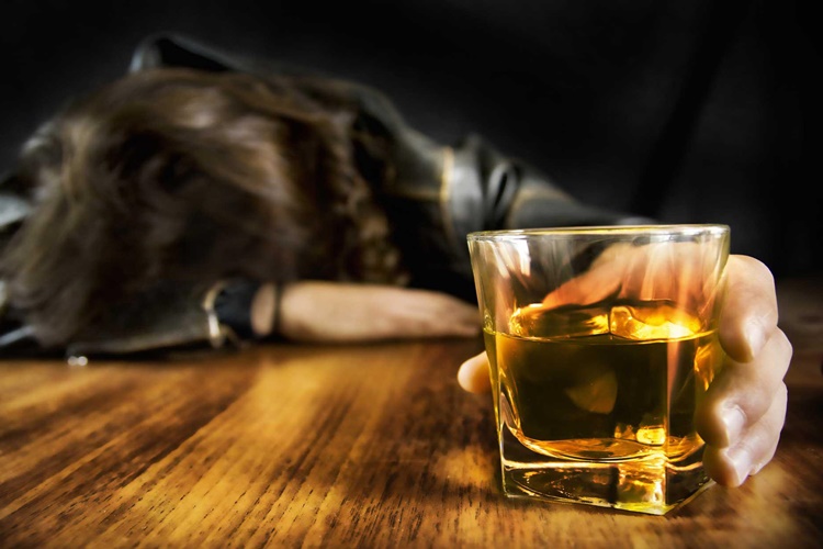 Alkol Gusül Gerektirir Mi?