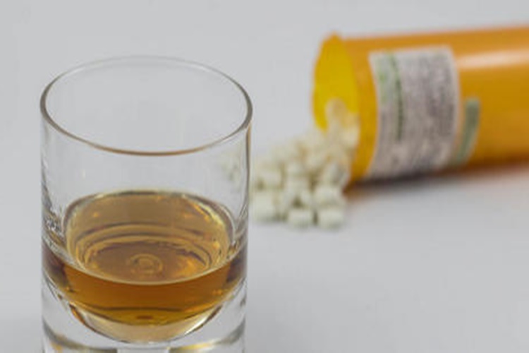 Alkol Kan Sulandırır Mı?