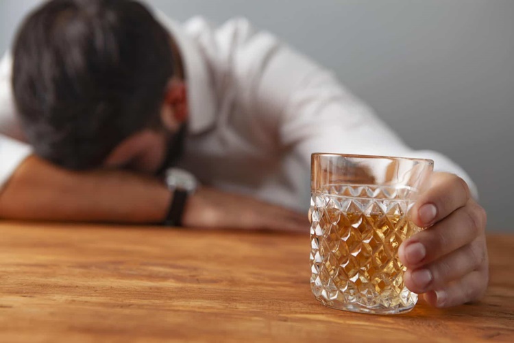 Alkol Kanseri Tetikler Mi?