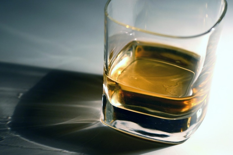 Alkol Köpürür Mü?