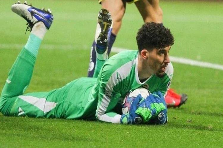Altay Bayındır Fenerbahçe'den Ayrıldı Mı?