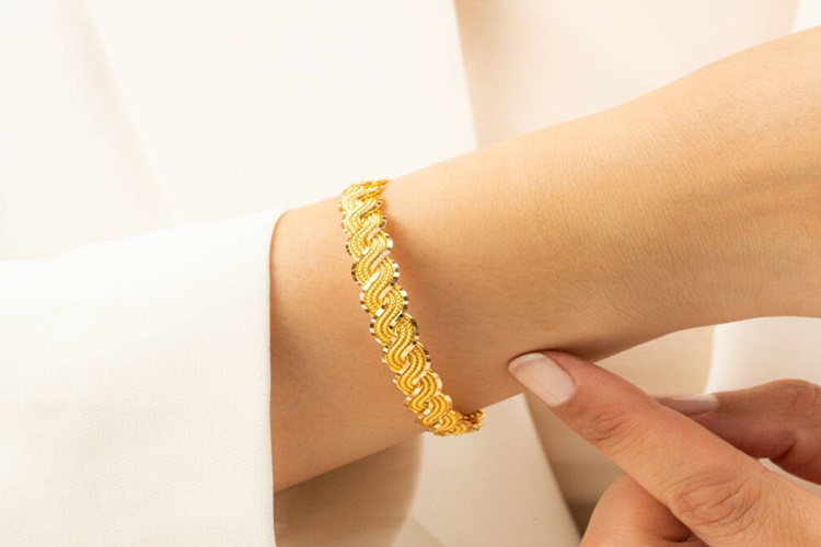 Altın Bilezik Saf Madde Midir?