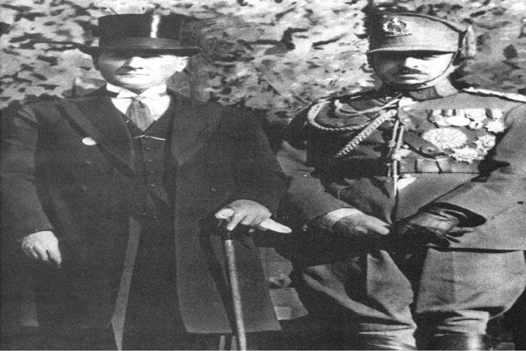  Amanullah Han Türk Devrimi?