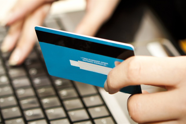 American Express Kart Şifresi Nasıl Alınır?