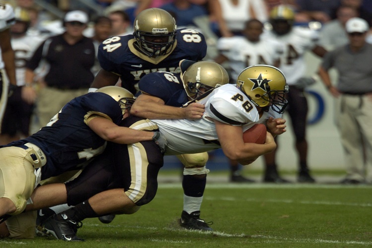 Amerikan Futbolu Nasıl Oynanır?