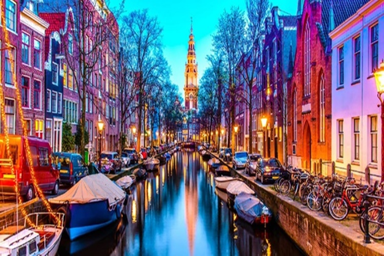 Amsterdam’da Gezilecek Yerler Nerelerdir?