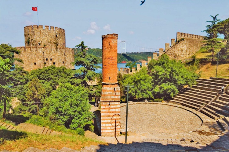 Anadolu Hisarı Hangi Padişah Döneminde Yapılmıştır?