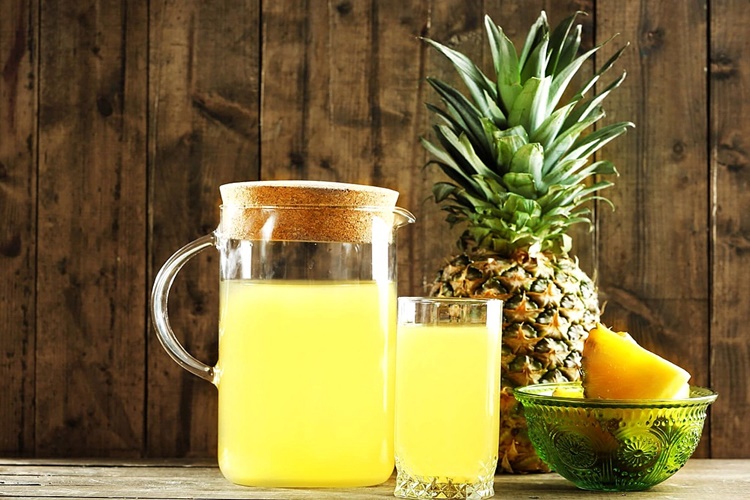 Ananas Suyu Nasıl Çıkarılır? 