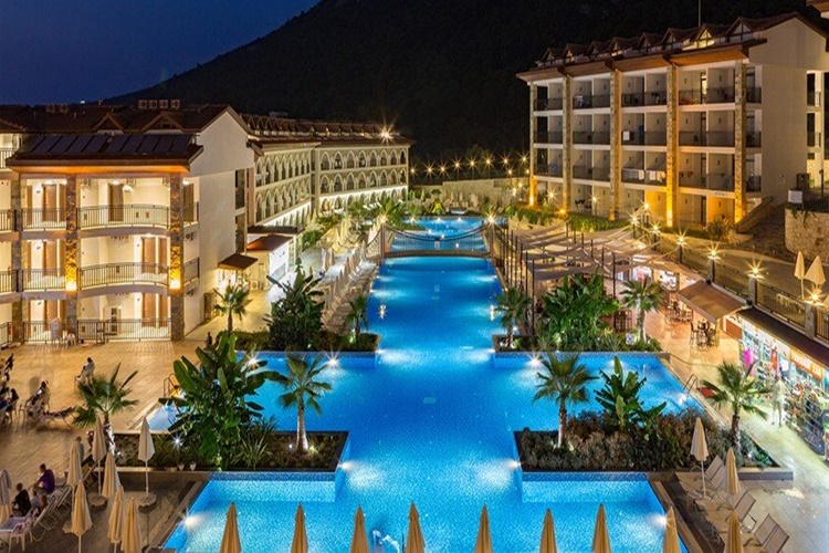Antalya Ramada Otel Sahibi Kim?