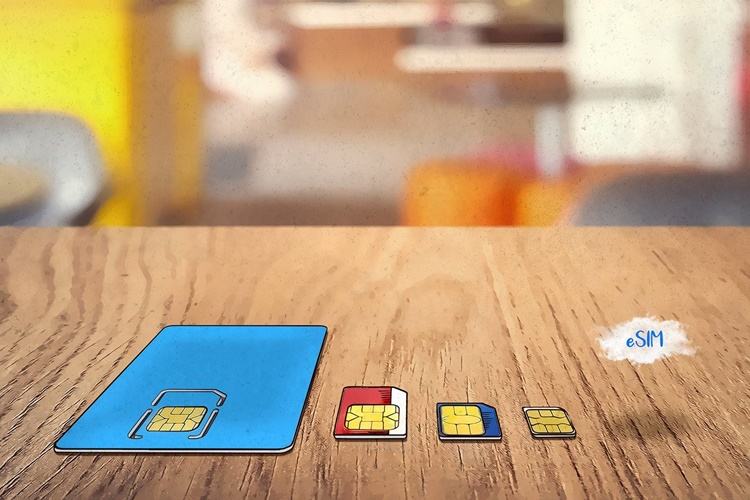 Apple Sim Kartlarını Kaldırıyor: eSIM Nedir?