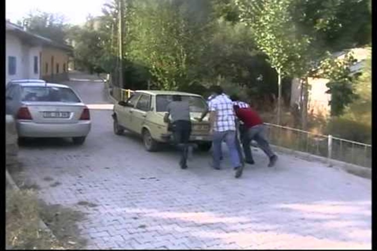 Araba Vurdurmak Zararlı mı?