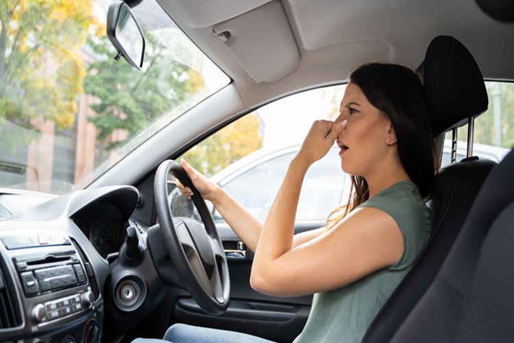 Arabadan Benzin Kokusu Geliyorsa Ne Yapılmalıdır?