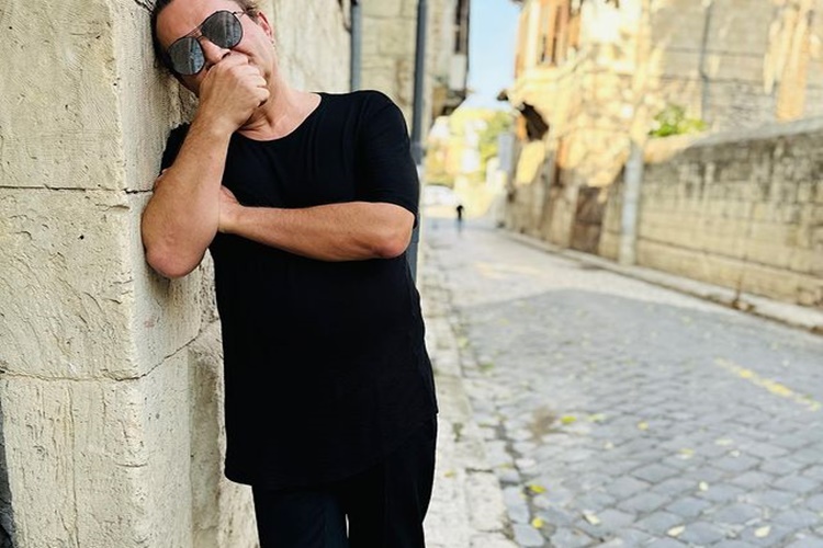 Armağan Çağlayan Nerede Yaşıyor?