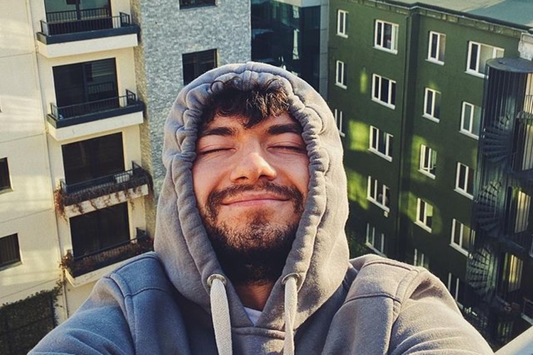 Atakan Özyurt Oynadığı Diziler ve Filmler Nelerdir?
