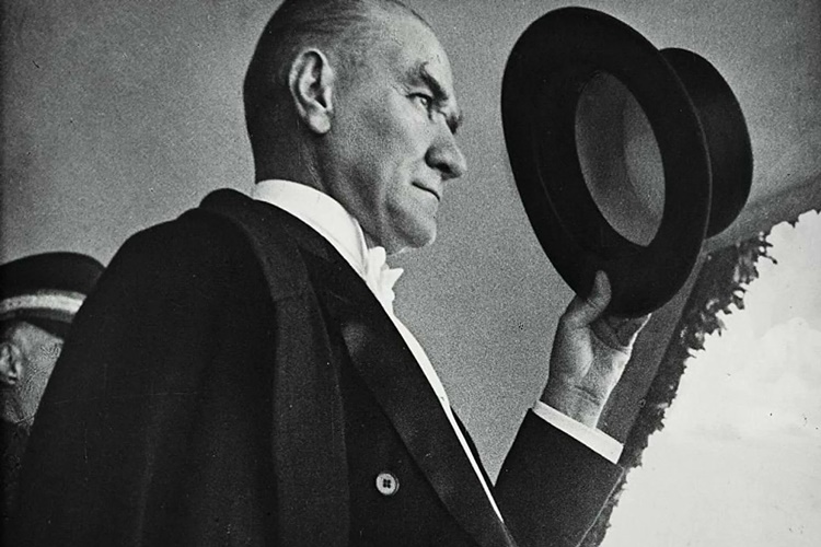 Atatürk Çanakkale Savaşında Hangi Cephedeydi?
