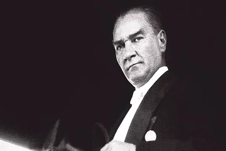 Atatürk İçin Yazılan Şiirler Hangileridir?