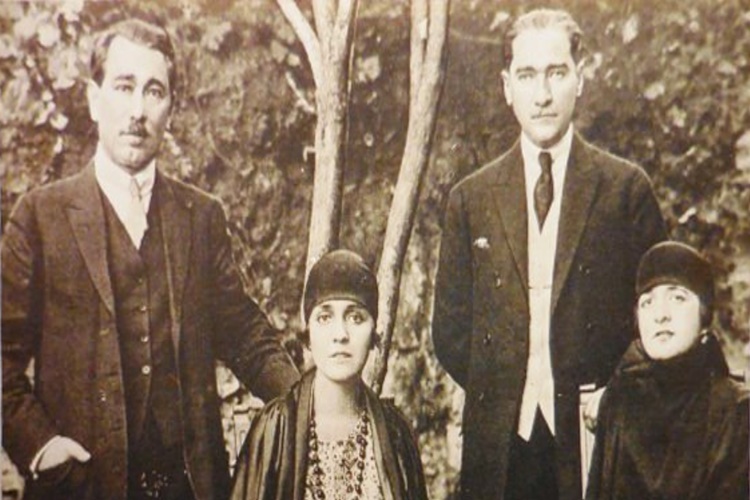 Atatürk, Latife Hanım İle Kaç Yıl Evli Kaldı?