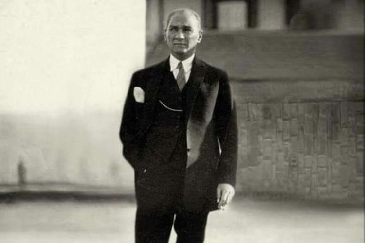 Atatürk Solcu Muydu?