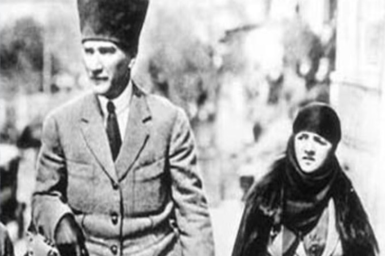 Atatürk'ün Evlendiği Kadın: Latife Hanım Kimdir?