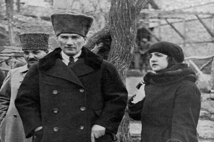 Atatürk Ve Latife Hanım’ın Dini Nikahı Oldu Mu?