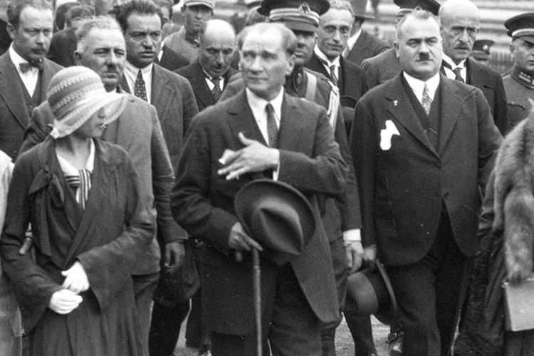 Atatürk Zamanında Açılan Üniversiteler Hangileridir?
