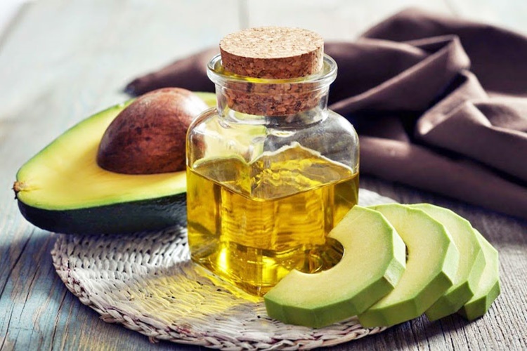 Avokado Yağı Hakkında Merak Edilen Bilgiler