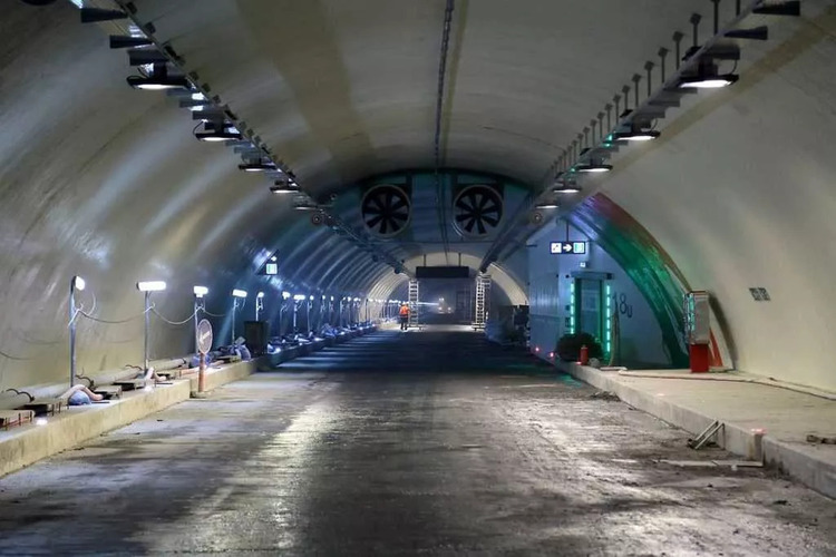 Avrasya Tüneli Denizin Kaç Metre Altında?