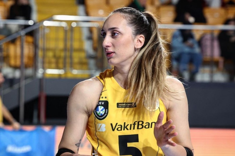 Ayça Aykaç Hangi Liseden Mezun?