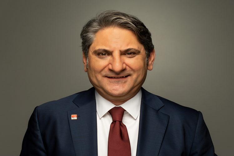 Aykut Erdoğdu Kimdir?