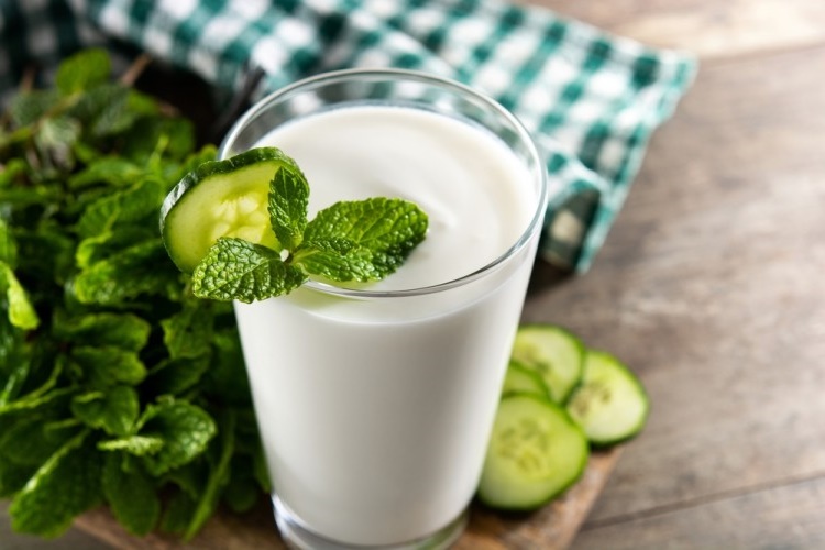 Ayran Anne Sütüne Gaz Yapar Mı?