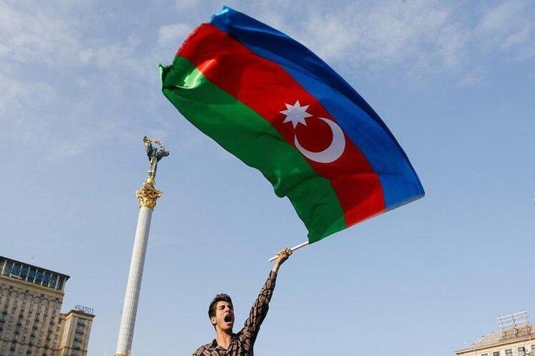 Azerbaycan’ın Kaç Nükleer Füzesi Var?
