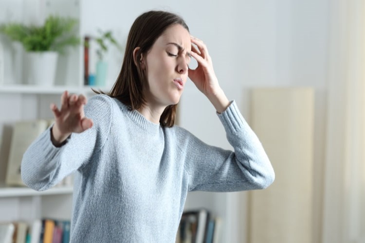 B12 Vitamini Eksikliğinde Ortaya Çıkan Hastalıklar Nelerdir?