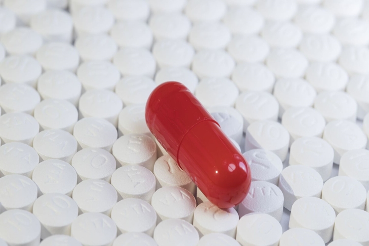B12 Vitamini İçtikten Sonra Alkol Alınır Mı?