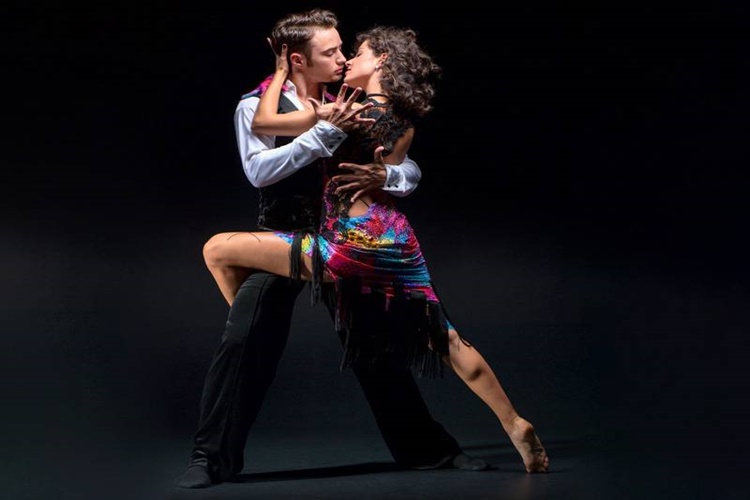 Bachata Nasıl Bir Dans Türüdür?