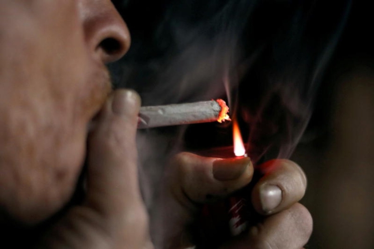 Bademcik Ameliyatından Sonra Sigara Içilir Mi?