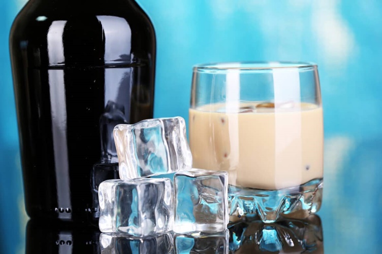 Baileys Açıldıktan Sonra Ne Kadar Dayanır?