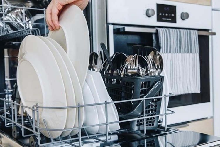 Bakır Bulaşık Makinesinde Yıkanır Mı?