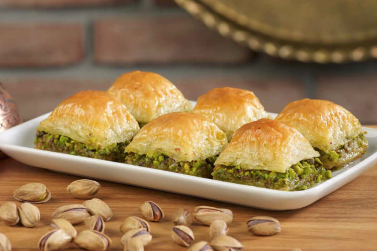 Baklava Buzdolabında Bozulur Mu?