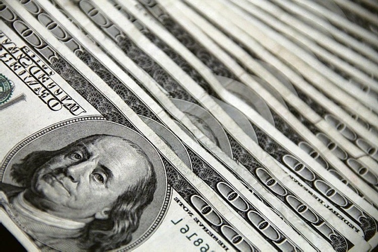 Bankalarda Dolar Neden Pahalı?