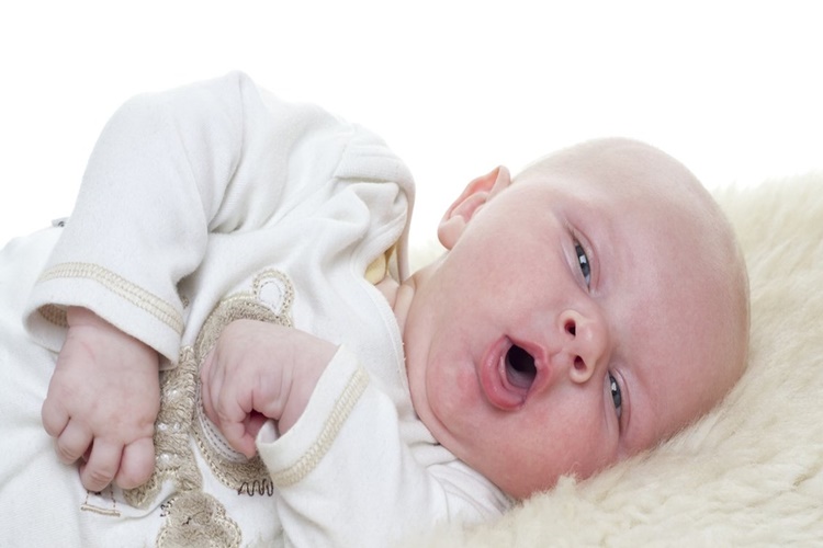 yenidogan bebekte balgam nasil cikarilir bebek battaniyesi