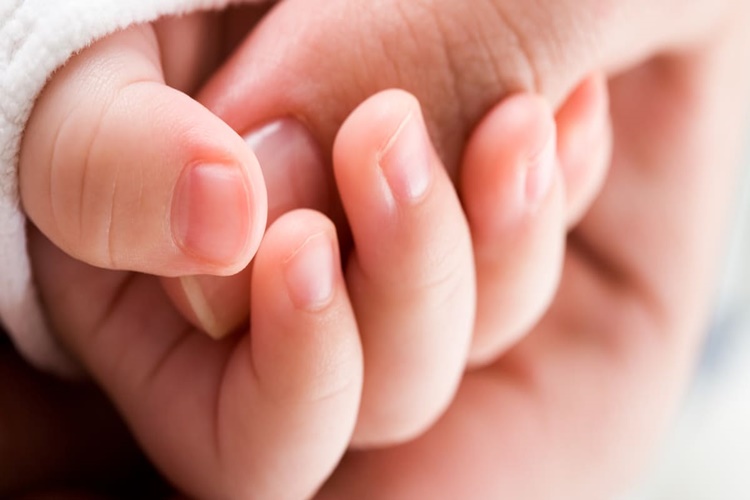 Bebeklerde Tırnak Düşmesi Hangi Vitamin Eksikliğinden Olur?