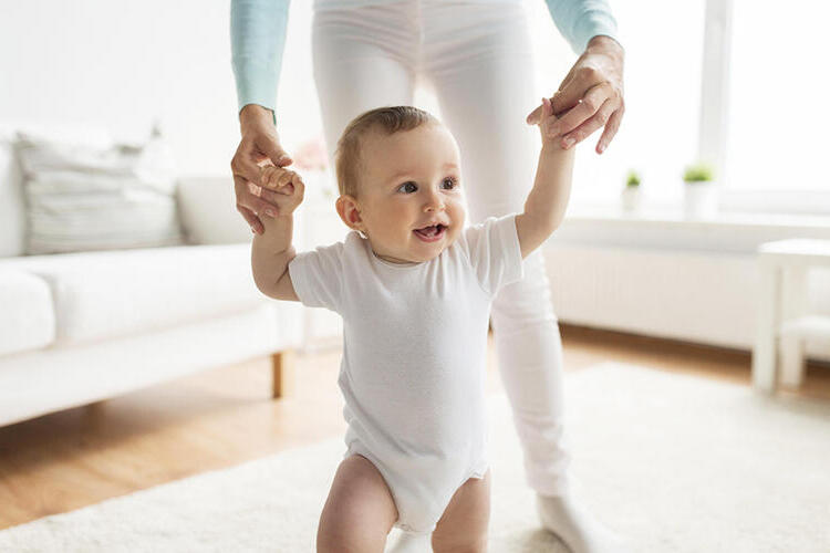 Bebeklerde Yürüme Belirtileri Nelerdir?