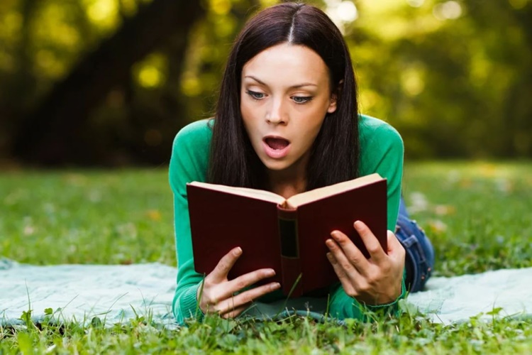 Bebeklere Kitap Okumak Faydalı Mı?