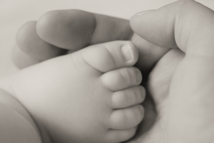 Bebeklerin Ayak Tırnakları Neden Kırılır?