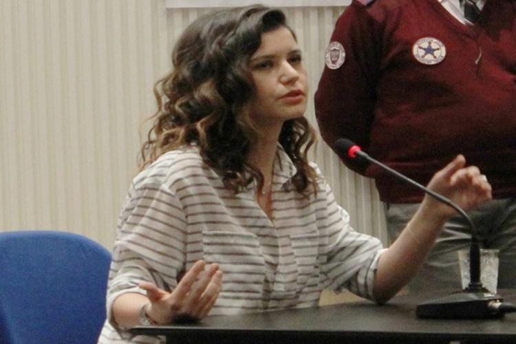 Beren Saat Yükselen Burcu Nedir?