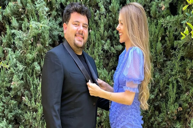 Berfu Yenenler Ve Eser Yenenler Yaş Farkı Kaçtır?