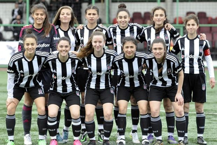 Beşiktaş Kadın Futbol Takımı Defans Oyuncuları kimlerdir?